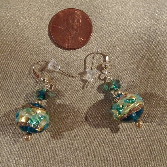 Handcrafted Murano earrings in drop style & 5 color options - Picture 3 of 15